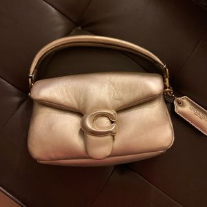 Coach pillow tabby shoulder bag, never been used!